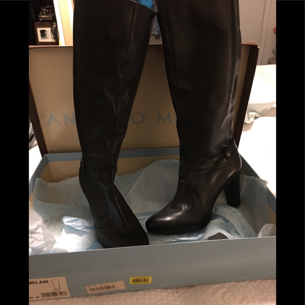 Sz 9 Antonio melani leather hi heeled boot